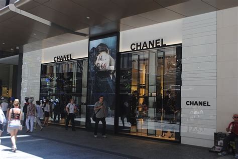 chanel milano lavora con noi